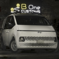 B One Customs Load Bars and Mounting Brackets to suit Hyundai Staria